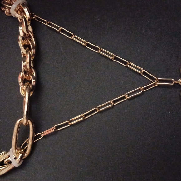 Pretty Rhinestone Bebe necklace NEW - Picture 3 of 3